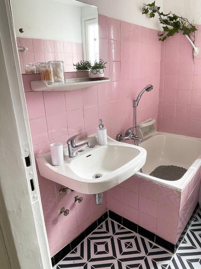 The Coziest Apartment In 아테네 외부 사진